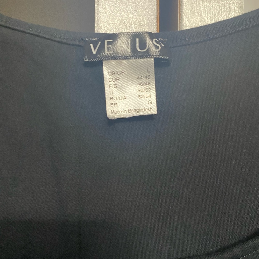 Tank top - Picture 2 of 4